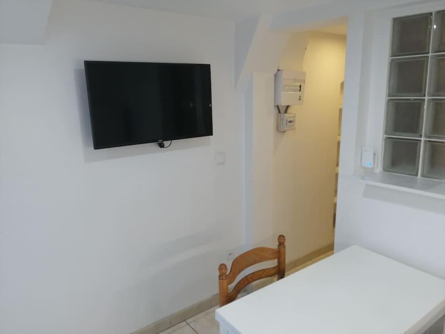 Appartement Aurore En Rez De Jardin Avec Parking Gratuit Vence Exteriér fotografie